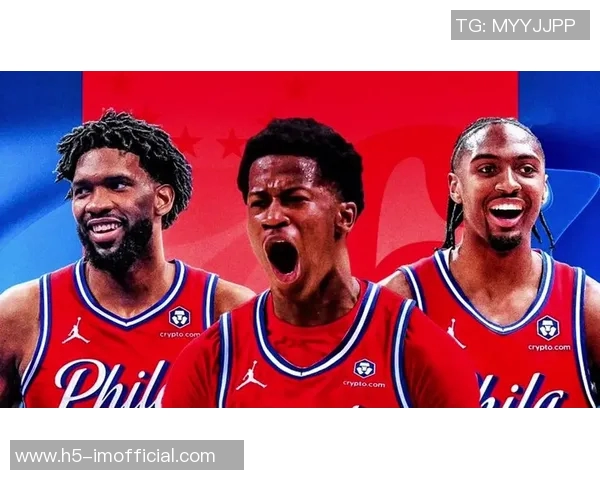 埃奇库姆谈与恩比德搭档心得:随时准备好出手投篮的关键秘诀 埃奇库姆谈与恩比德搭档心得:随时准备好出手投篮的关键秘诀