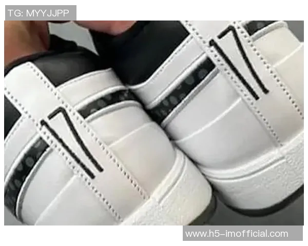 不打球也能秀鞋PJ塔克晒布克限量球鞋引发热议