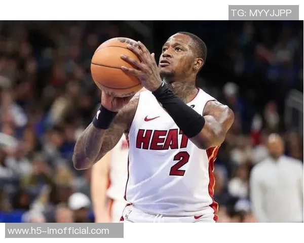 热火队罗齐尔因薪水问题被停职本赛季薪水高达2660万引发关注 热火队罗齐尔因薪水问题被停职本赛季薪水高达2660万引发关注